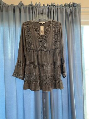 Boho Embroidered Split-Neck Tunic - Gray